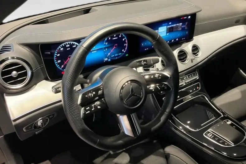 Mercedes-Benz E 450 din 2022 cu 64.276 km - oferta MER162495 - foto 11