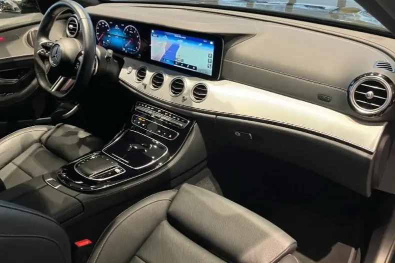 Mercedes-Benz E 450 din 2022 cu 64.276 km - oferta MER162495 - foto 26