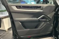 Porsche Cayenne din 2024 cu 27.750 km - oferta POR162497 - foto 13