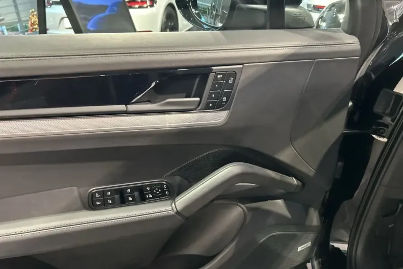 Porsche Cayenne din 2024 cu 27.750 km - oferta POR162497 - foto 15