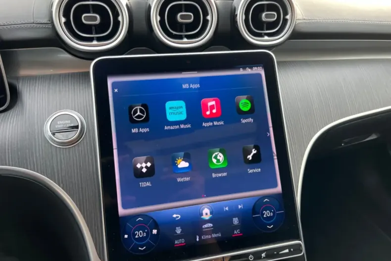 Mercedes-Benz C 300 din 2023 cu 45.500 km - oferta MER162498 - foto 29