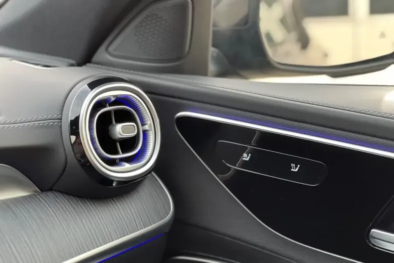 Mercedes-Benz C 300 din 2023 cu 45.500 km - oferta MER162498 - foto 32