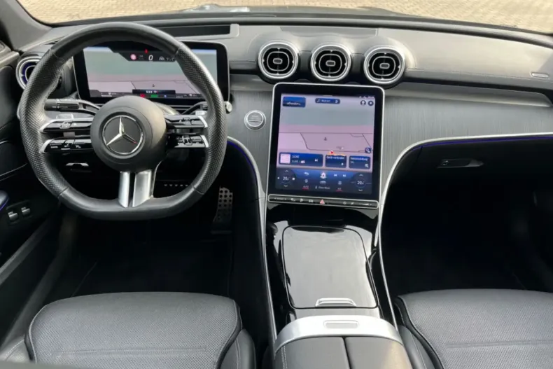 Mercedes-Benz C 300 din 2023 cu 45.500 km - oferta MER162498 - foto 43