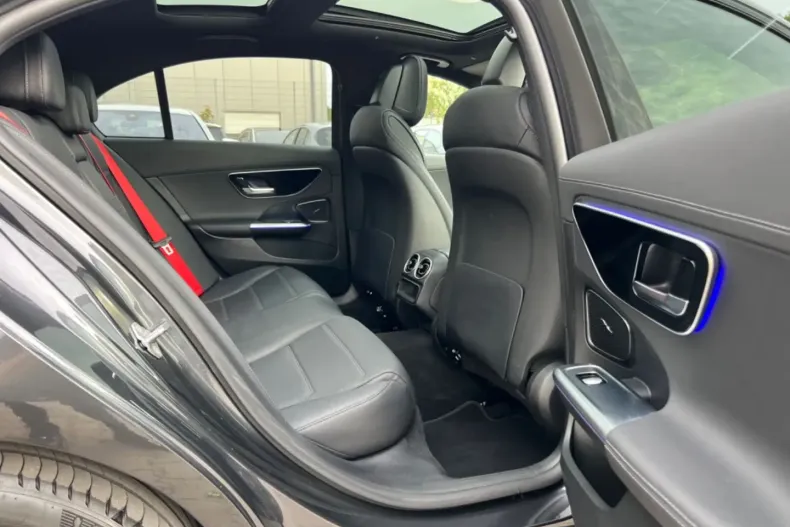 Mercedes-Benz C 300 din 2023 cu 45.500 km - oferta MER162498 - foto 47