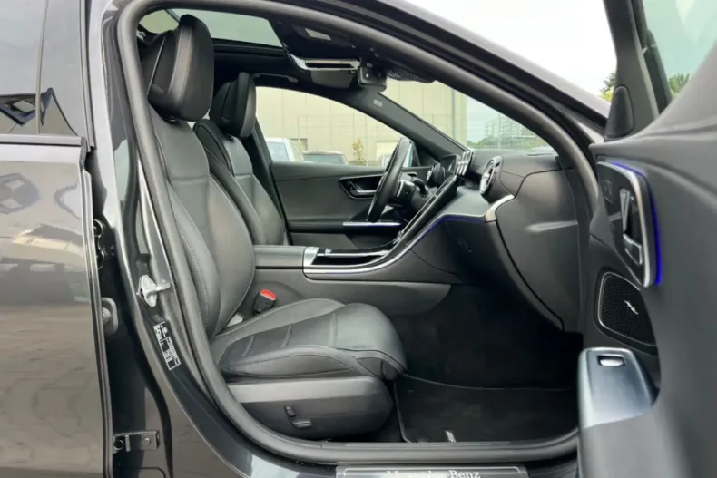 Mercedes-Benz C 300 din 2023 cu 45.500 km - oferta MER162498 - foto 48