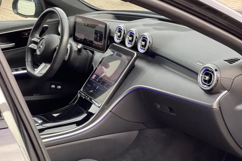 Mercedes-Benz C 300 din 2023 cu 45.500 km - oferta MER162498 - foto 50