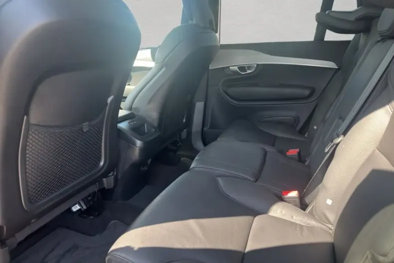 Volvo XC90 din 2024 cu 16.876 km - oferta VOL162507 - foto 13