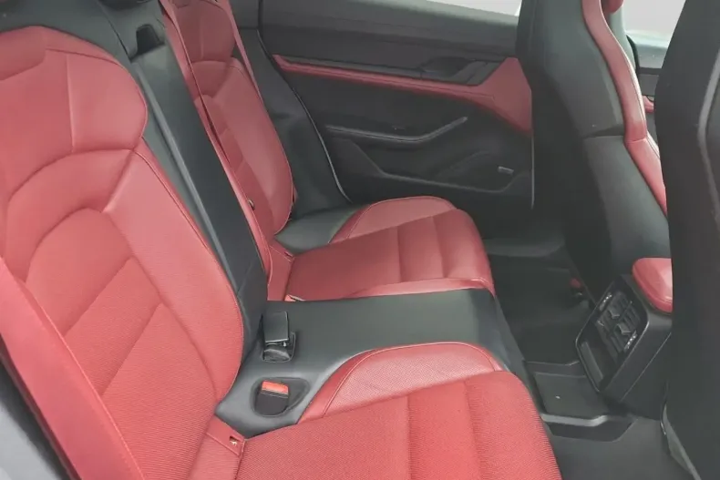 Porsche Taycan din 2022 cu 79.000 km - oferta POR162514 - foto 19