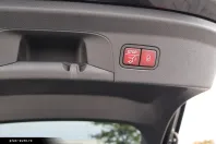 Mercedes-Benz GLE 300 din 2023 cu 19.800 km - oferta MER162529 - foto 25