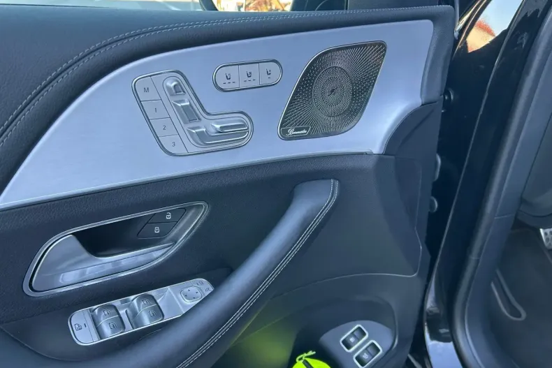 Mercedes-Benz GLE 53 AMG din 2024 cu 14.750 km - oferta MER162541 - foto 12