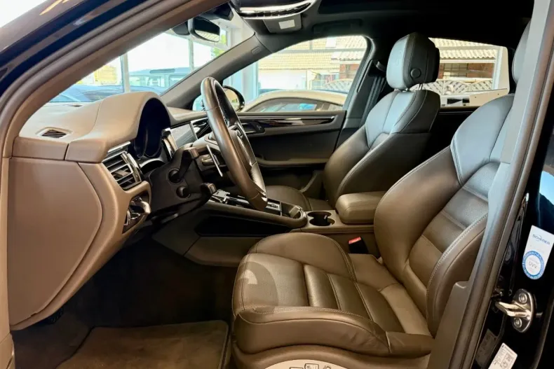 Porsche Macan din 2023 cu 53.659 km - oferta POR162547 - foto 9