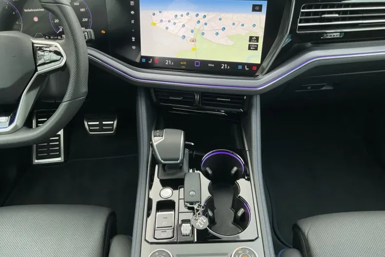 Volkswagen Touareg din 2024 cu 17.799 km - oferta VOL162548 - foto 11