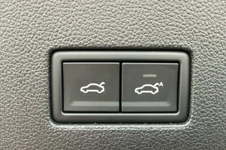 Volkswagen Touareg din 2024 cu 17.799 km - oferta VOL162548 - foto 17