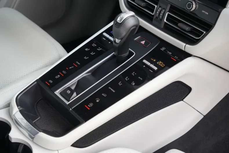 Porsche Macan din 2022 cu 79.000 km - oferta POR162549 - foto 28