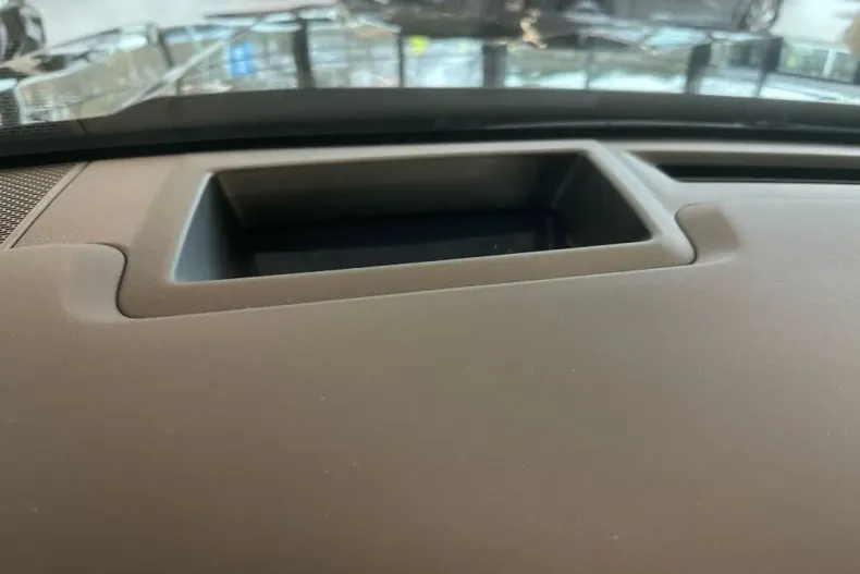 Hyundai SANTA FE din 2025 cu 15.870 km - oferta HYU162552 - foto 14