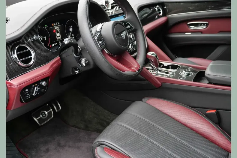 Bentley Bentayga din 2023 cu 2.550 km - oferta BEN162556 - foto 9