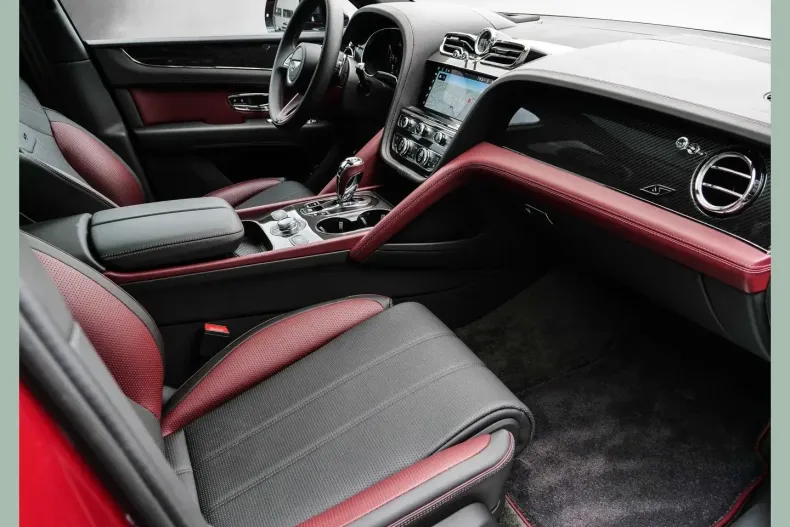 Bentley Bentayga din 2023 cu 2.550 km - oferta BEN162556 - foto 10