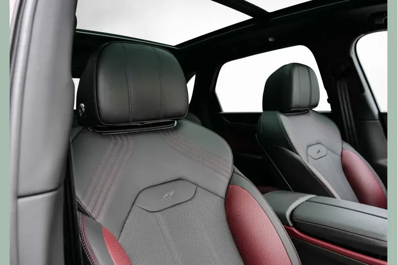 Bentley Bentayga din 2023 cu 2.550 km - oferta BEN162556 - foto 12