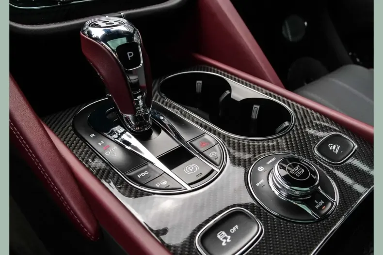 Bentley Bentayga din 2023 cu 2.550 km - oferta BEN162556 - foto 17