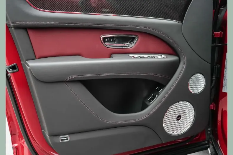 Bentley Bentayga din 2023 cu 2.550 km - oferta BEN162556 - foto 19