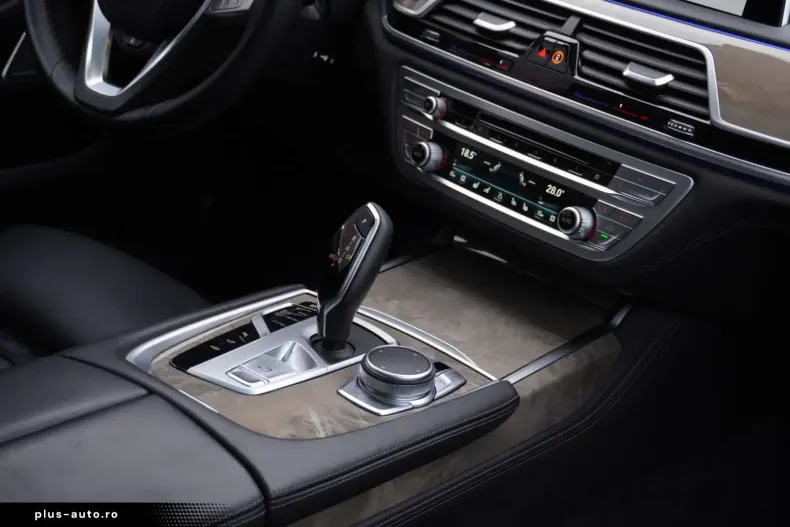 BMW 750 din 2020 cu 81.600 km - oferta BMW162559 - foto 23