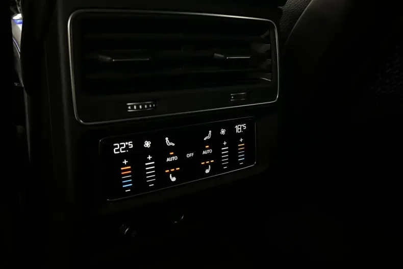 Audi Q7 din 2022 cu 64.472 km - oferta AUD162562 - foto 25