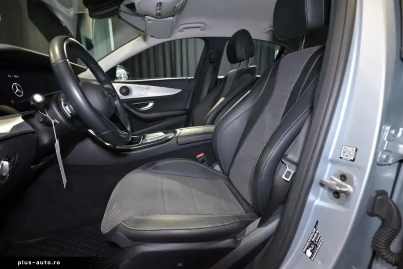 Mercedes-Benz E 220 din 2022 cu 59.250 km - oferta MER162564 - foto 3