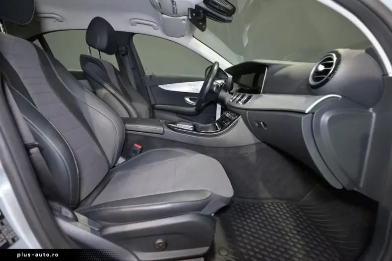 Mercedes-Benz E 220 din 2022 cu 59.250 km - oferta MER162564 - foto 4