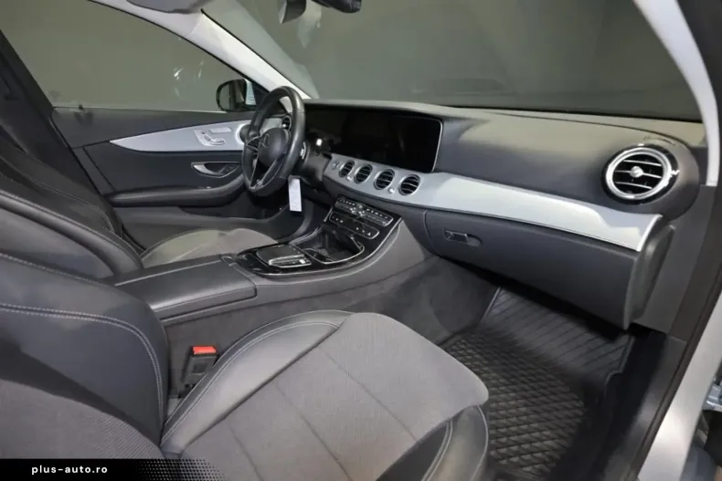 Mercedes-Benz E 220 din 2022 cu 59.250 km - oferta MER162564 - foto 16
