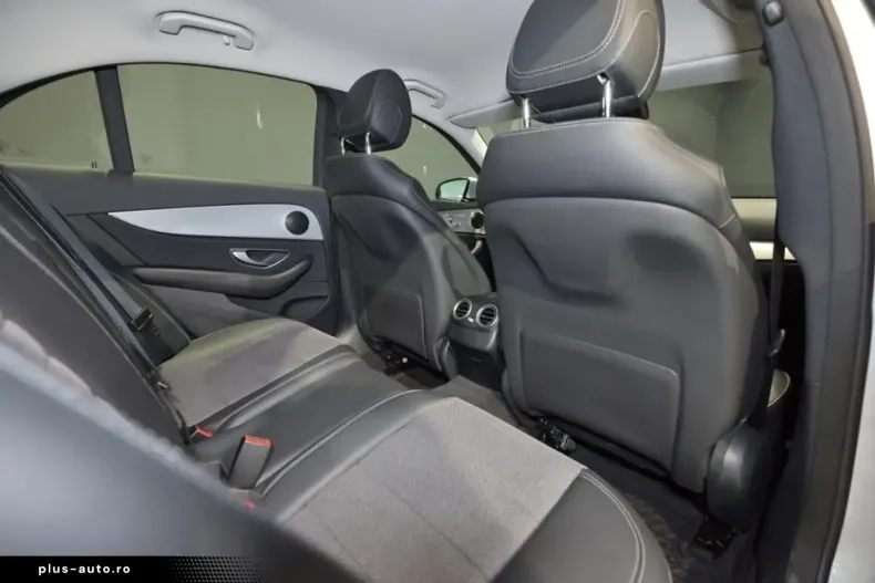 Mercedes-Benz E 220 din 2022 cu 59.250 km - oferta MER162564 - foto 18