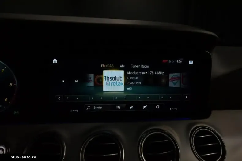 Mercedes-Benz E 220 din 2022 cu 59.250 km - oferta MER162564 - foto 19