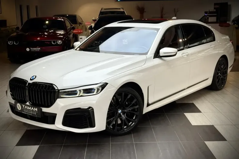 BMW 740 din 2022 cu 84.500 km - oferta BMW162565 - foto 1