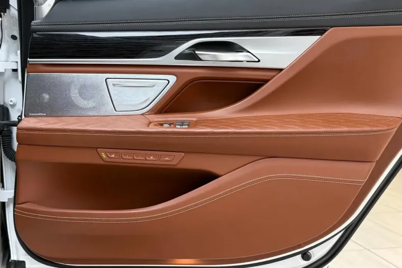 BMW 740 din 2022 cu 84.500 km - oferta BMW162565 - foto 22