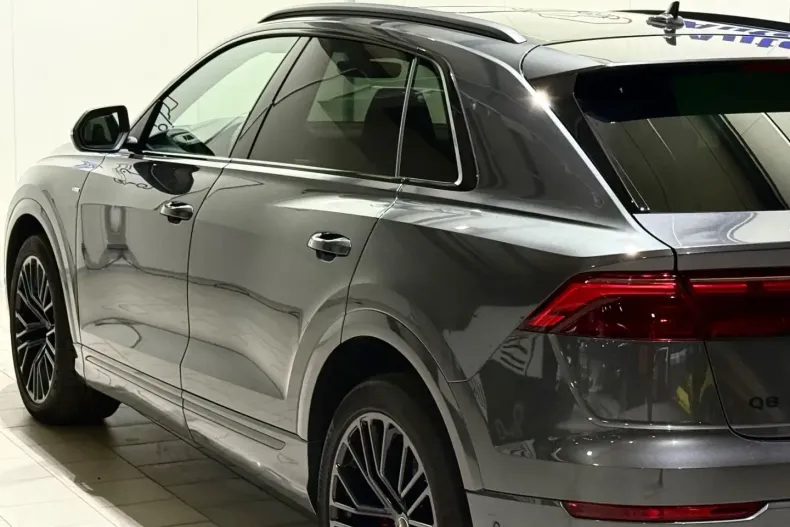 Audi Q8 din 2025 cu 13.265 km - oferta AUD162567 - foto 8