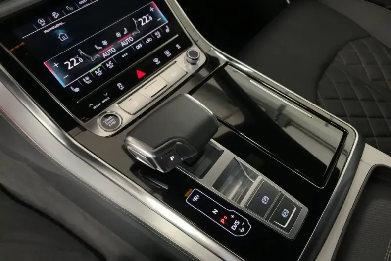 Audi Q8 din 2024 cu 25.876 km - oferta AUD162569 - foto 13