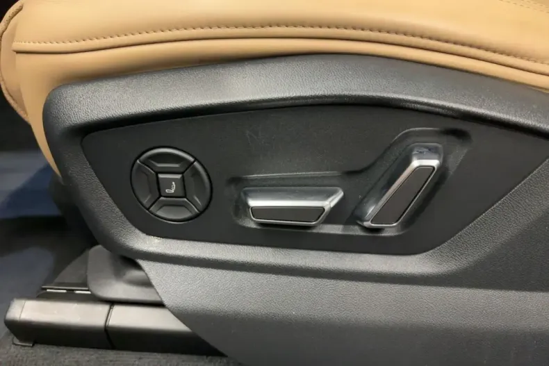 Audi Q8 din 2022 cu 61.700 km - oferta AUD162570 - foto 13