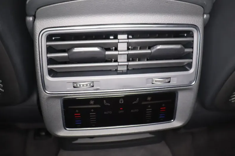 Audi Q8 din 2023 cu 38.472 km - oferta AUD162572 - foto 15