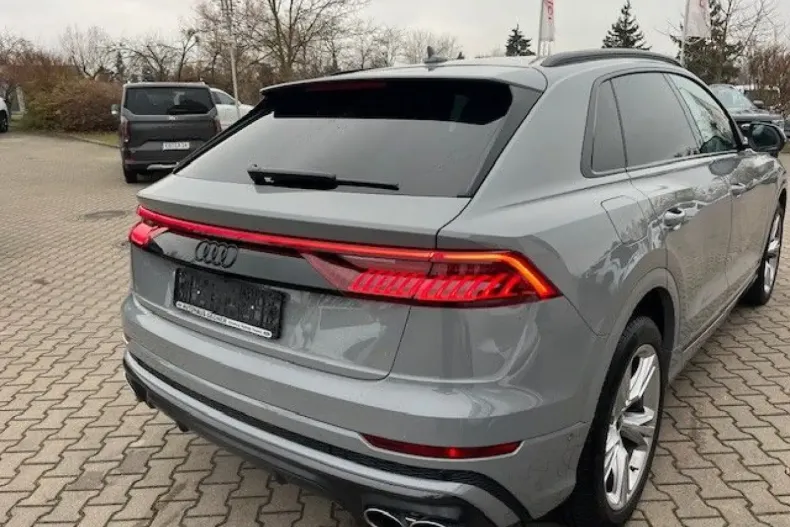 Audi SQ8 din 2023 cu 49.986 km - oferta AUD162574 - foto 4