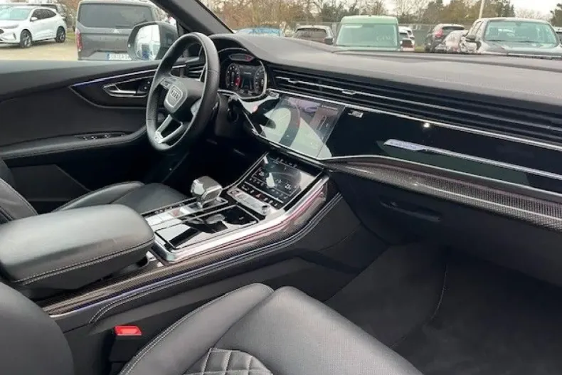 Audi SQ8 din 2023 cu 49.986 km - oferta AUD162574 - foto 6