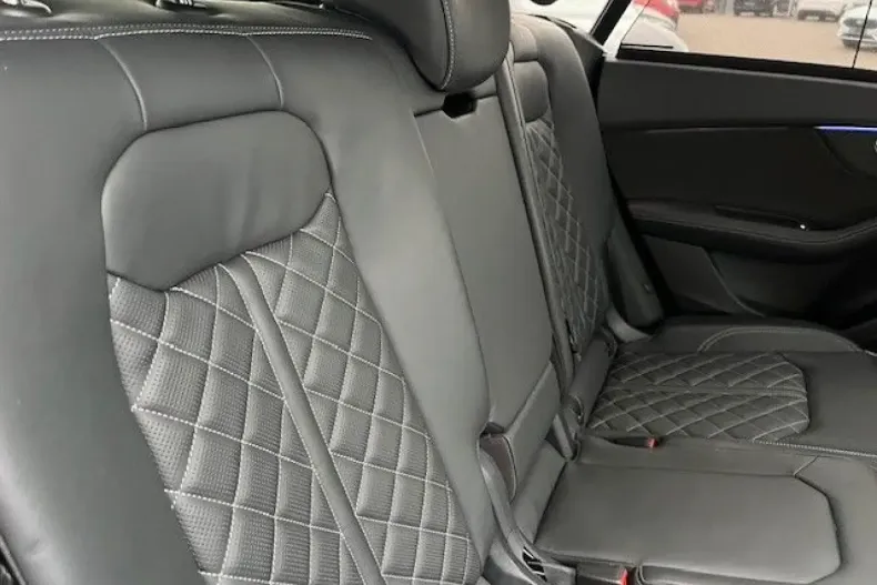 Audi SQ8 din 2023 cu 49.986 km - oferta AUD162574 - foto 8