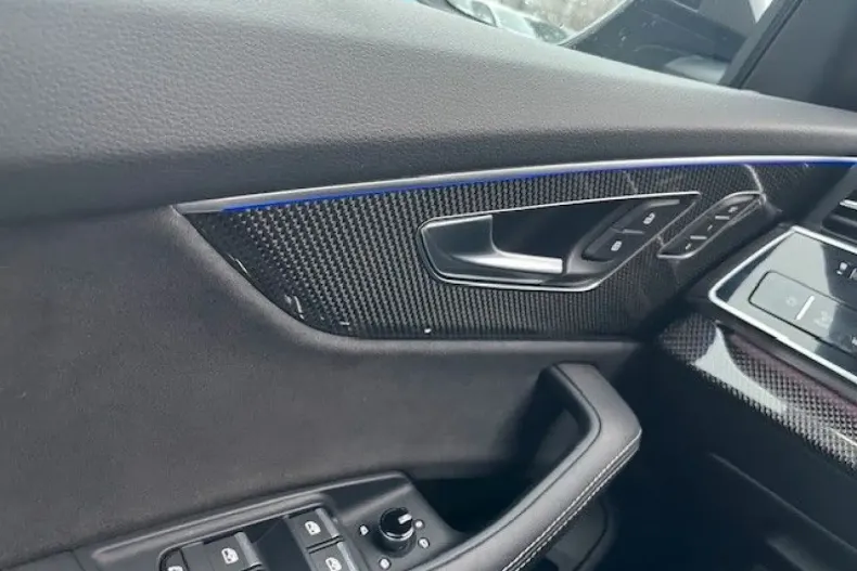 Audi SQ8 din 2023 cu 49.986 km - oferta AUD162574 - foto 13