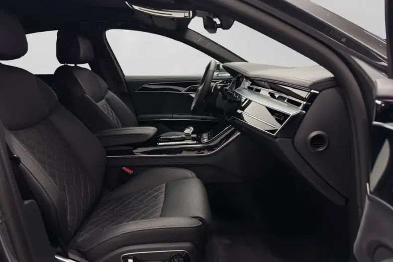 Audi S8 din 2024 cu 43.395 km - oferta AUD162580 - foto 3