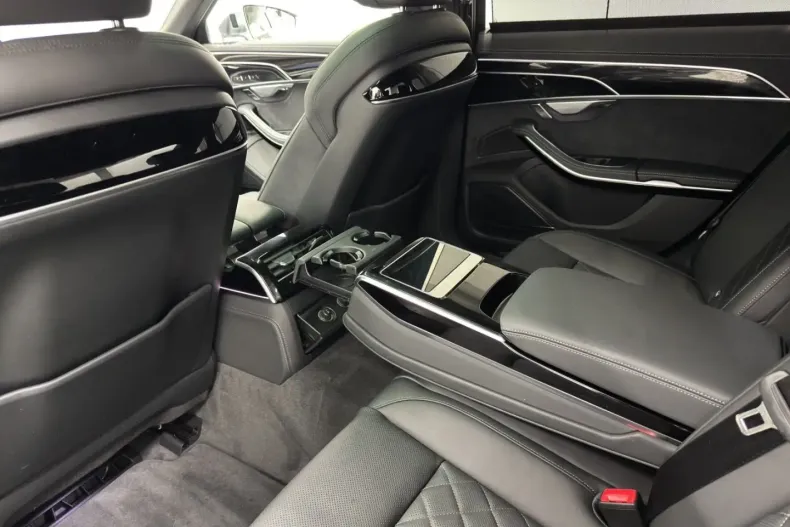 Audi S8 din 2024 cu 43.395 km - oferta AUD162580 - foto 19