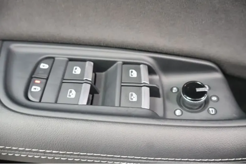 Audi Q8 din 2024 cu 21.850 km - oferta AUD162582 - foto 20