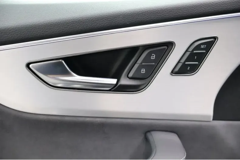 Audi Q8 din 2024 cu 21.850 km - oferta AUD162582 - foto 21