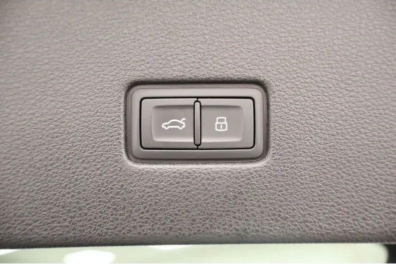 Audi Q8 din 2024 cu 21.850 km - oferta AUD162582 - foto 26