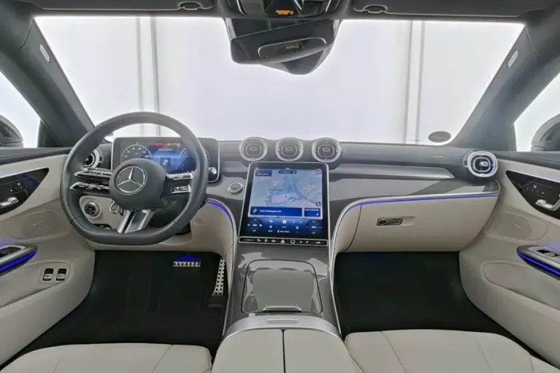 Mercedes-Benz CLE 300 din 2025 cu 10.842 km - oferta MER162586 - foto 3