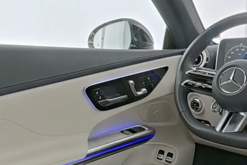 Mercedes-Benz CLE 300 din 2025 cu 10.842 km - oferta MER162586 - foto 4