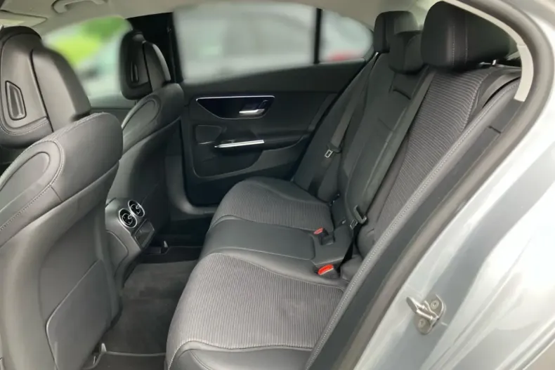 Mercedes-Benz C 220 din 2024 cu 29.182 km - oferta MER162589 - foto 12