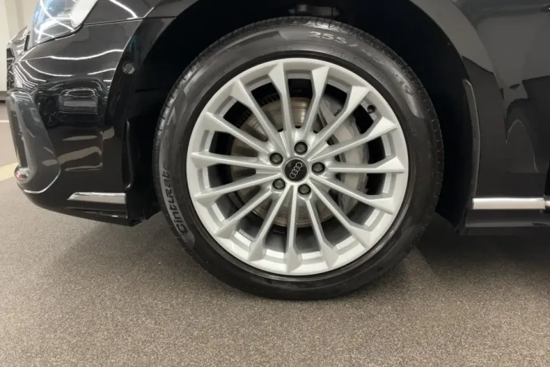 Audi A8 din 2023 cu 67.750 km - oferta AUD162591 - foto 10